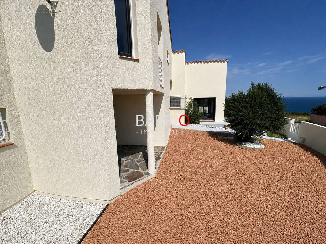 Maison 142 m² à Port-Vendres  - photo 2