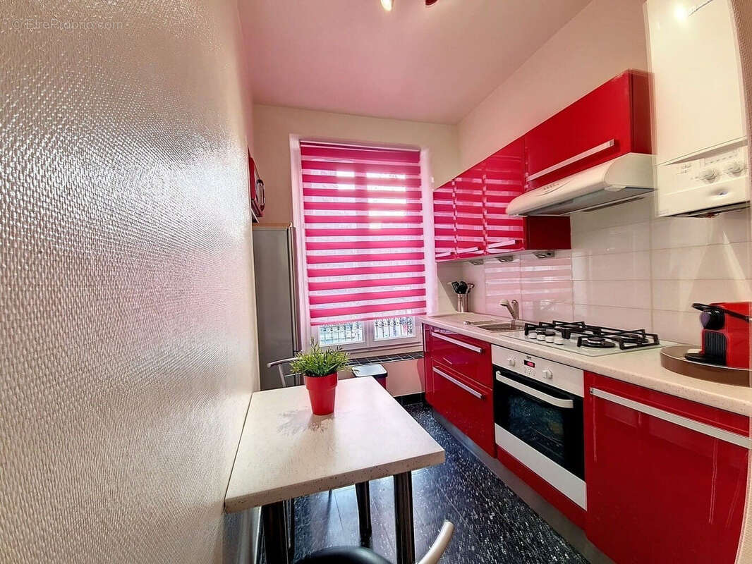 Appartement à PARIS-12E