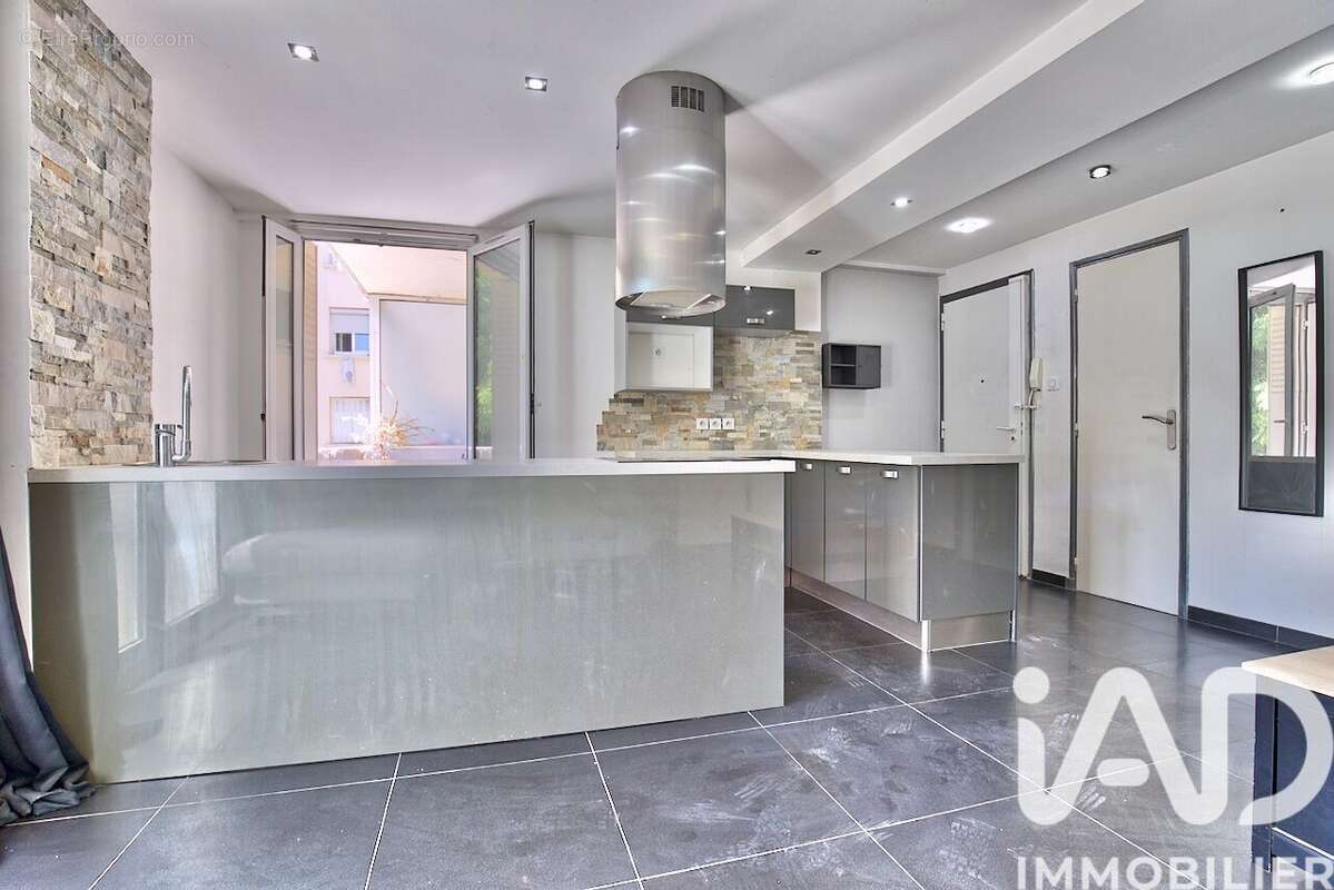 Photo 7 - Appartement à MARSEILLE-10E