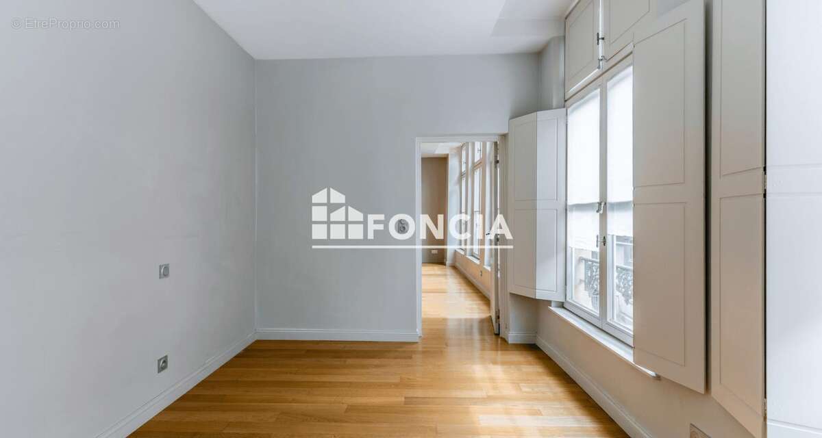 T2 centre ville - photo 4