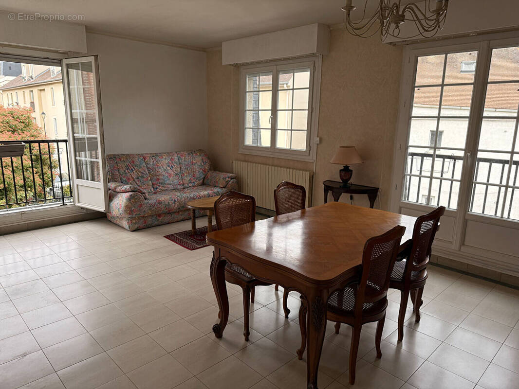 Appartement à BOUGIVAL