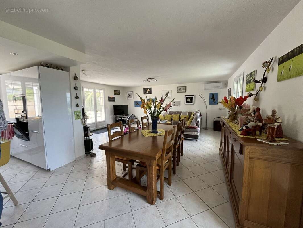Maison 147 m² à Moras-En-Valloire  - photo 2