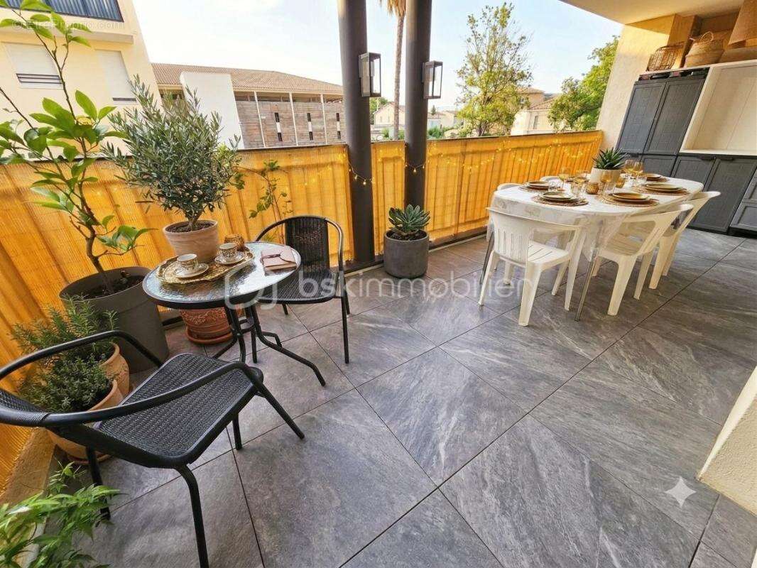 Appartement à LE MUY