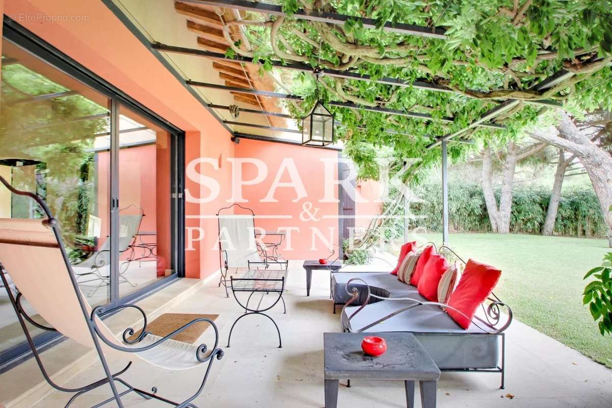 Maison à RAMATUELLE