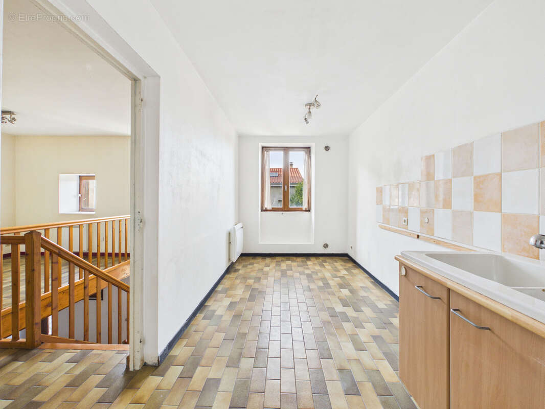 Appartement à SAINT-ETIENNE