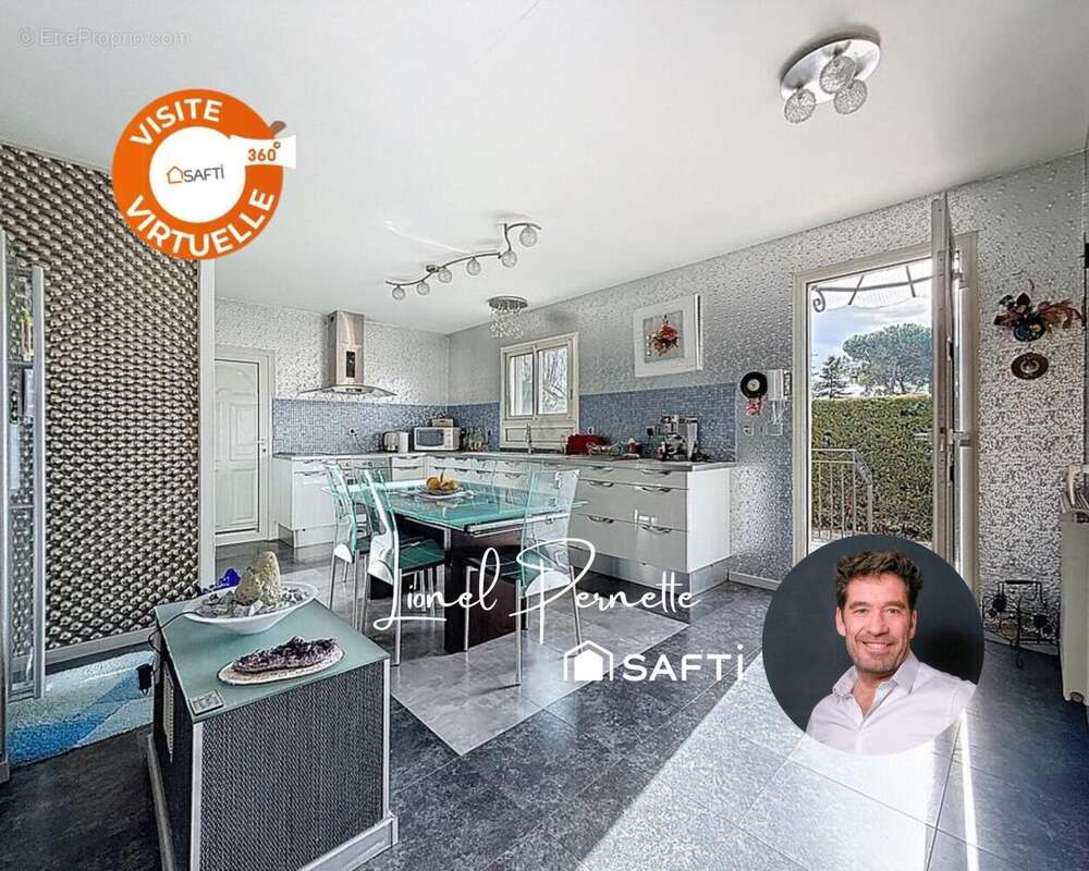 Photo 5 - Maison à GENISSIEUX