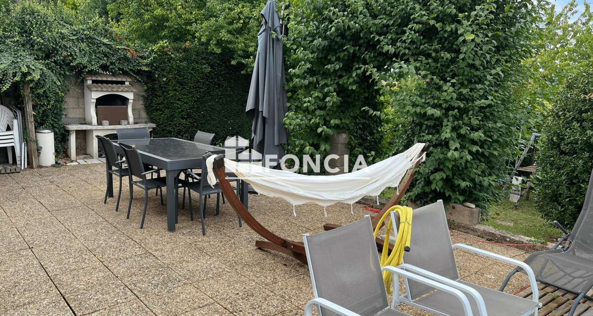 Maison à BONNIERES-SUR-SEINE