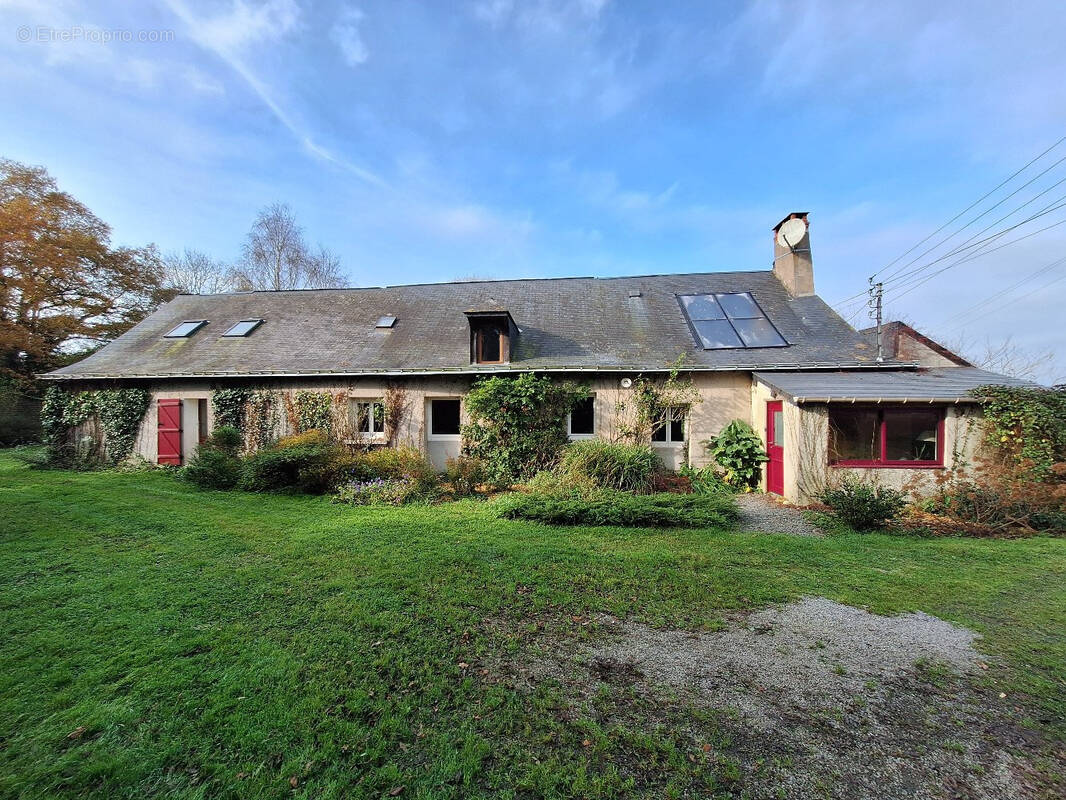 Maison à CHALLAIN-LA-POTHERIE
