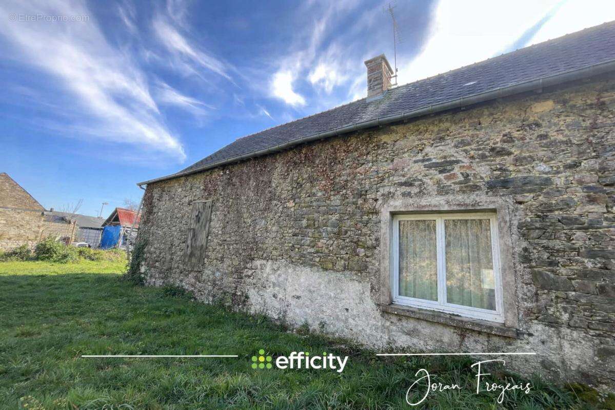 Maison à MESSAC