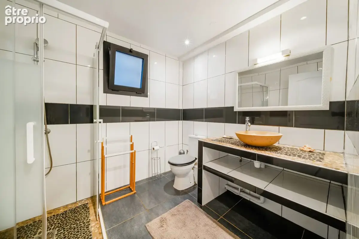 Maison 6 pièces 200 m² à vendre à Saint-Denis (97490) - photo 9