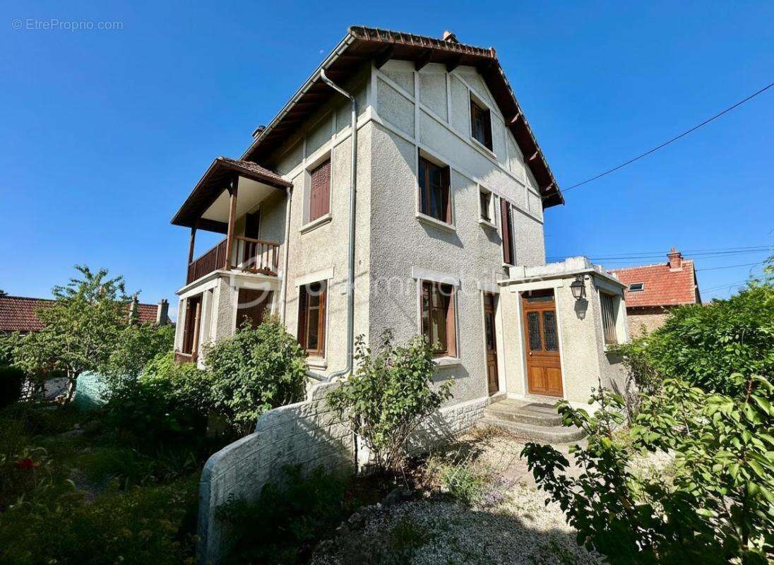 Maison à CHARTRETTES