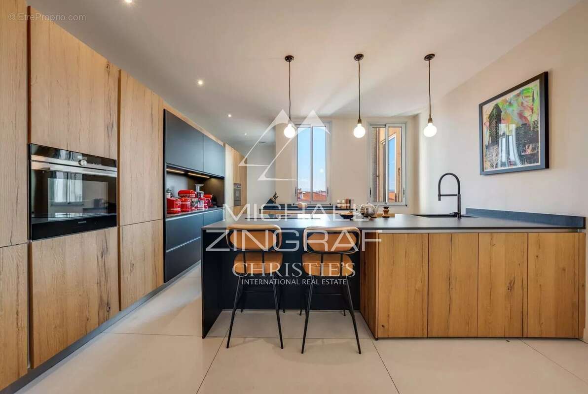 Appartement à MARSEILLE-6E