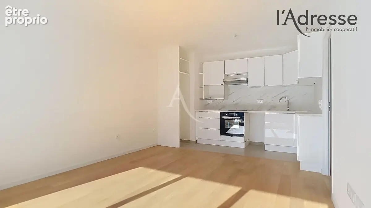 Appartement FRANCO SUISSE Suresnes (quartier Belvédère) 3 pièce(s) 61 m2 avec terrasse 8m² et parking boxé - photo 8