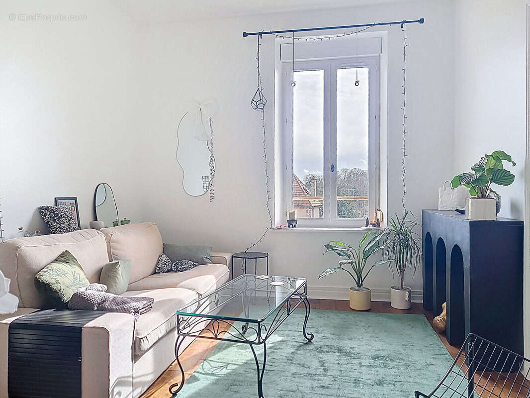 Appartement à JARVILLE-LA-MALGRANGE