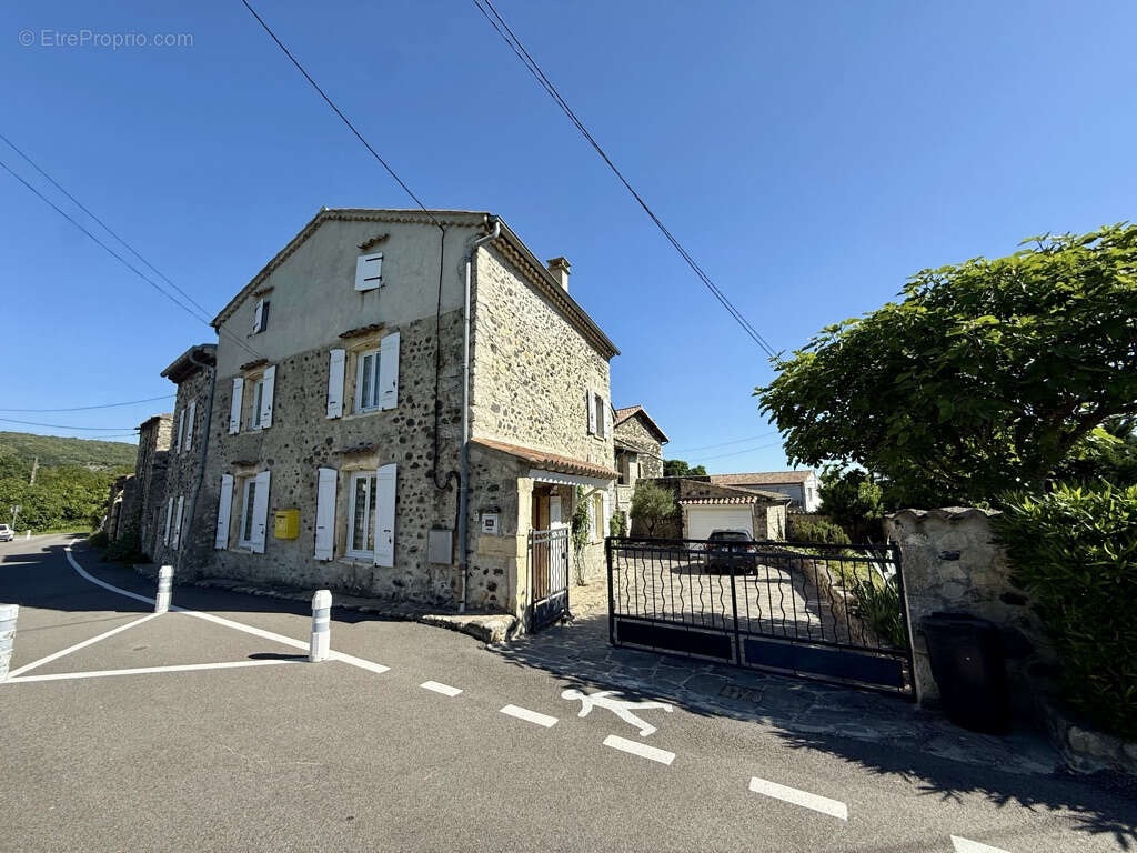 Maison à BAIX