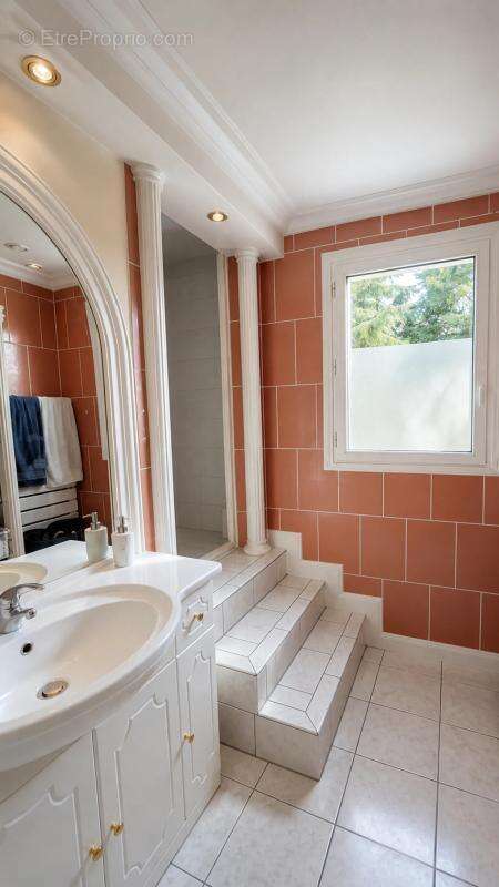 Maison de 6 pièces de 194 m² à Châtellerault, Antoigné - photo 7