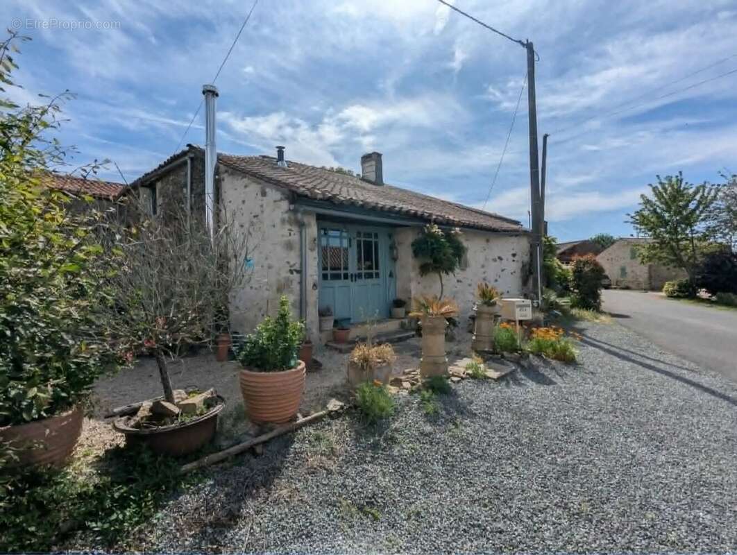 Maison à VOUVANT