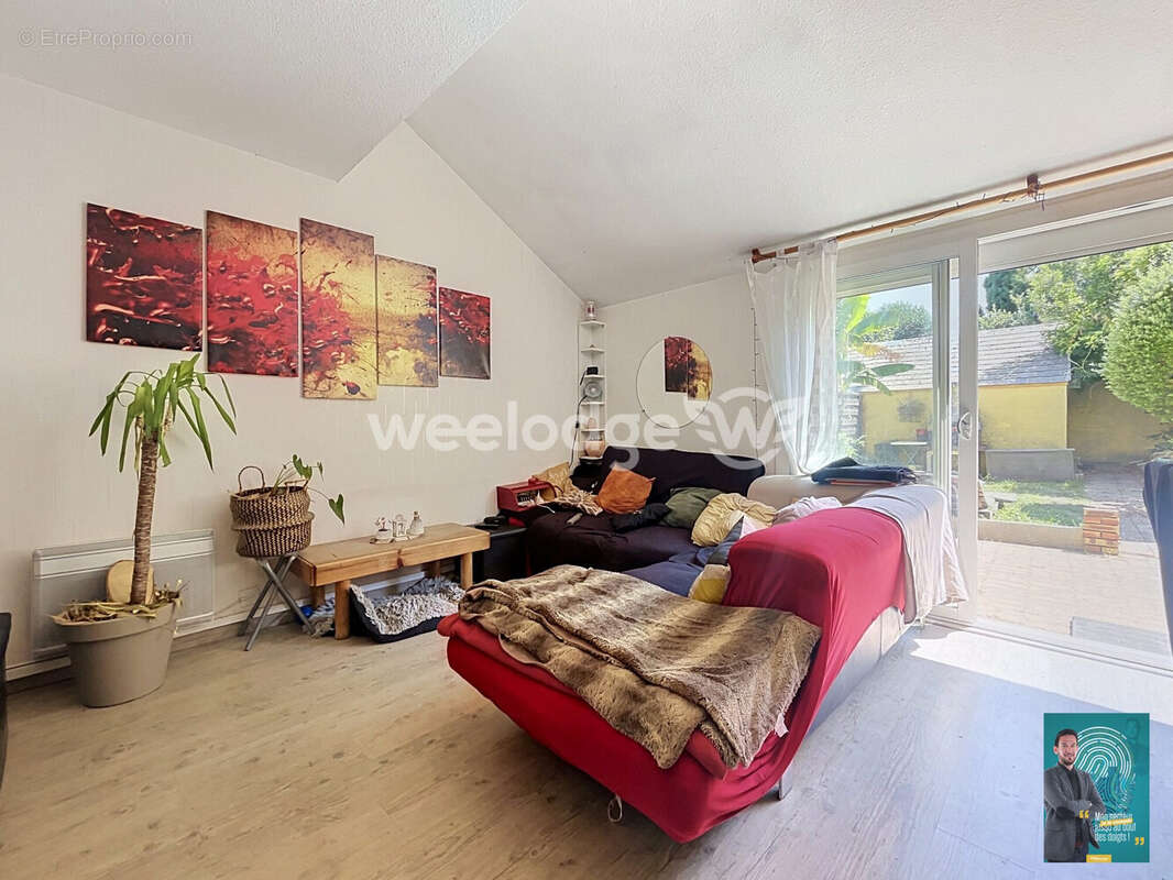 Maison 98 m² à Jouy-Le-Moutier  - photo 2