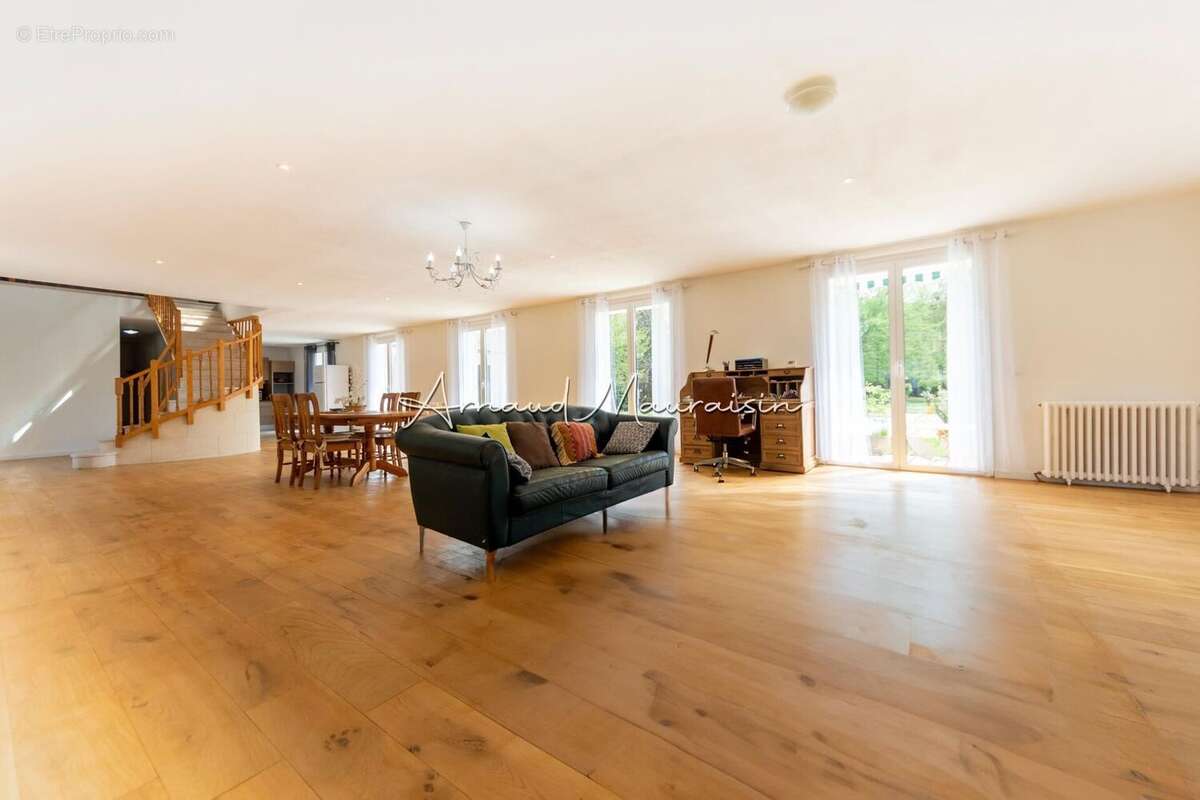 Photo 2 - Maison à ORRY-LA-VILLE