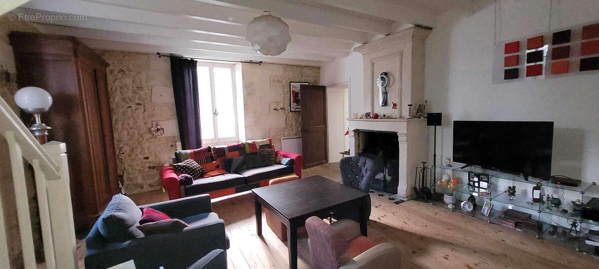 Maison à SAINT-FORT-SUR-GIRONDE