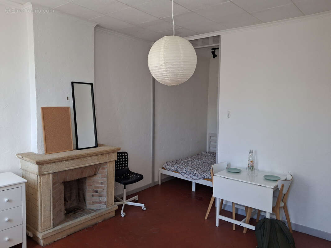 Appartement à MARSEILLE-4E