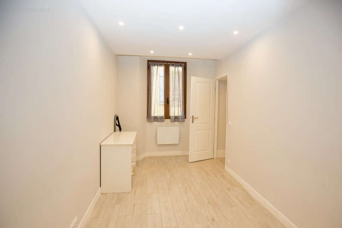 Appartement à GUILLAUMES