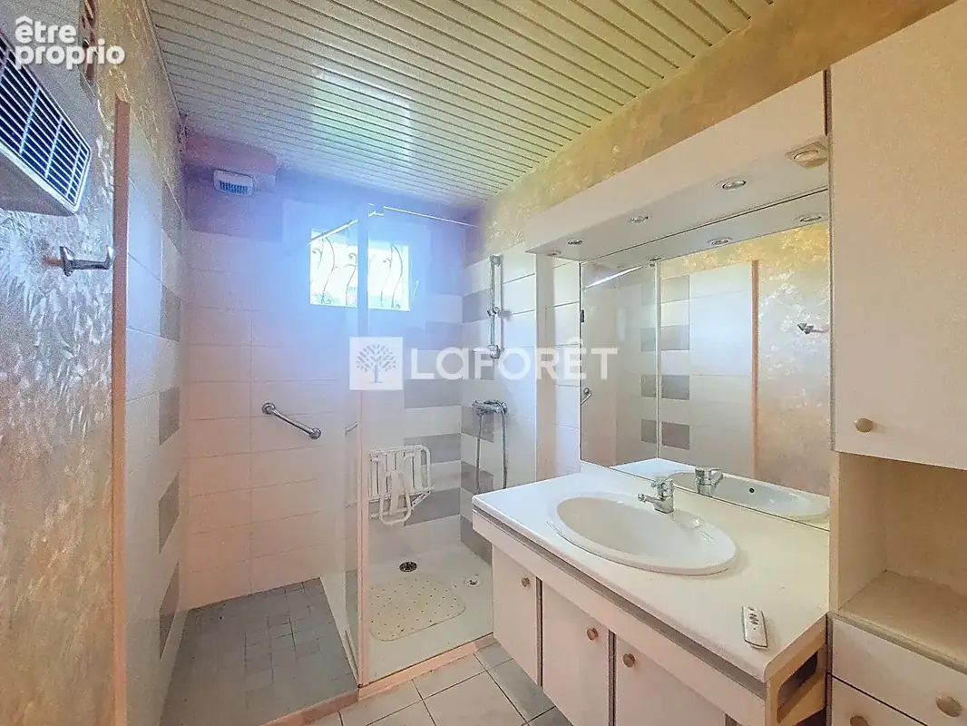 Maison Ambon 6 pièce(s) 115 m2 - photo 3