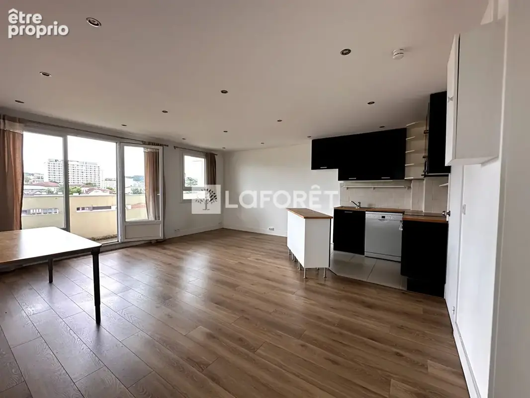Appartement 2 pièces au dernier étage grand balcon 10 m² sans vis-à-vis - photo 3