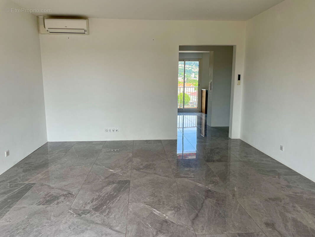 Appartement à DRAGUIGNAN