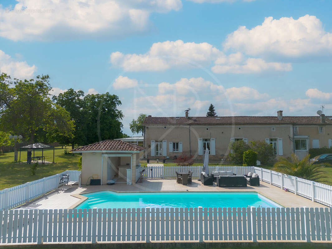 Maison à BAZAS