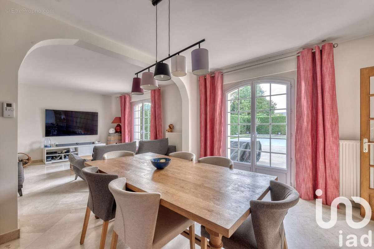 Photo 5 - Maison à LE PLESSIS-TREVISE
