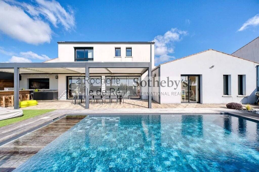 Maison à SAINT-ROGATIEN