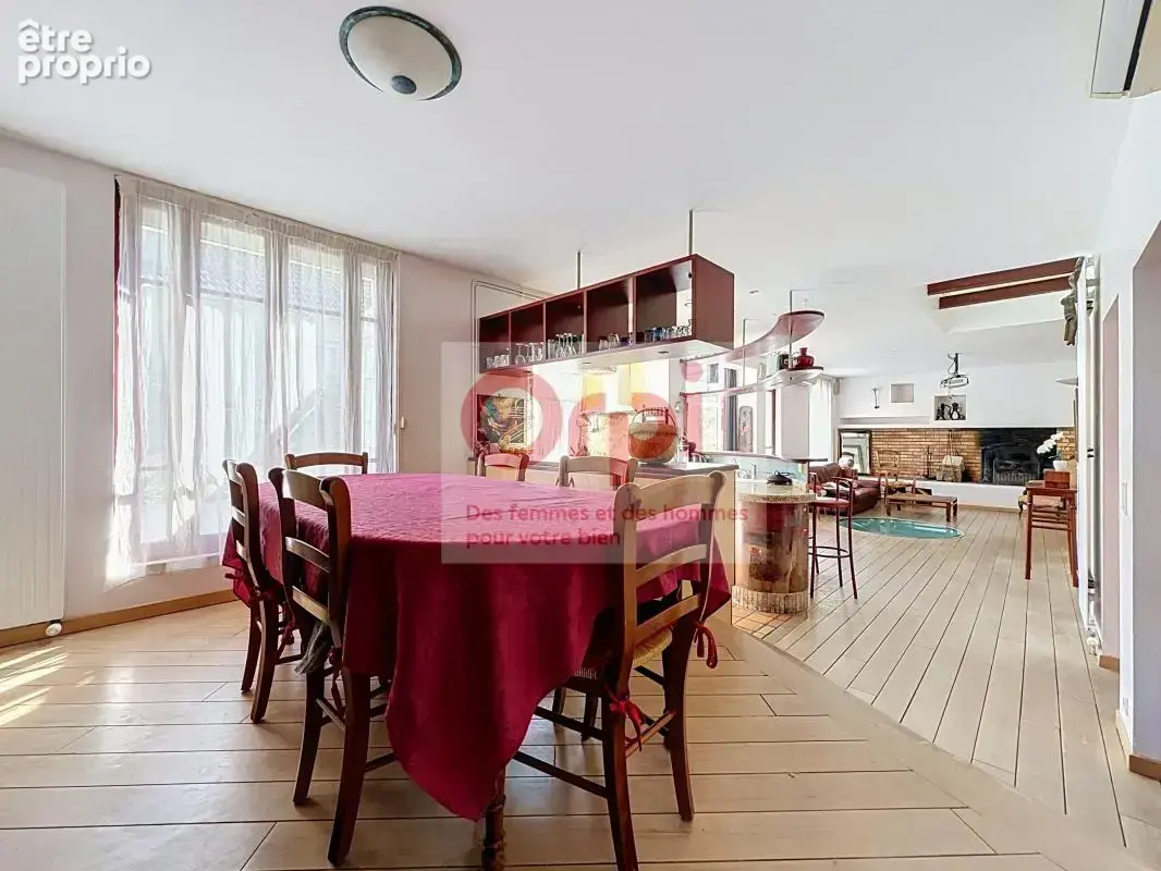 CLAMART Maison 10 pièces 6 chambres - 292 m² - Terrain 404 m² - photo 5