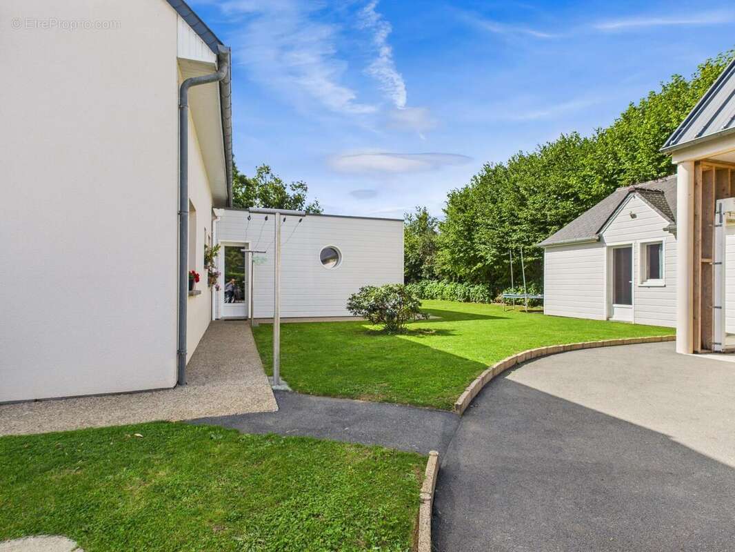 Photo 2 - Maison à SAINT-SAUVEUR-LENDELIN