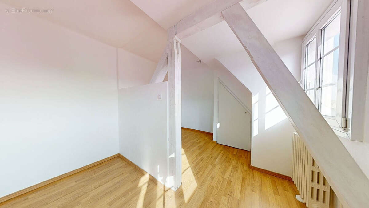 A vendre Attique 2 Pièces ! - photo 3