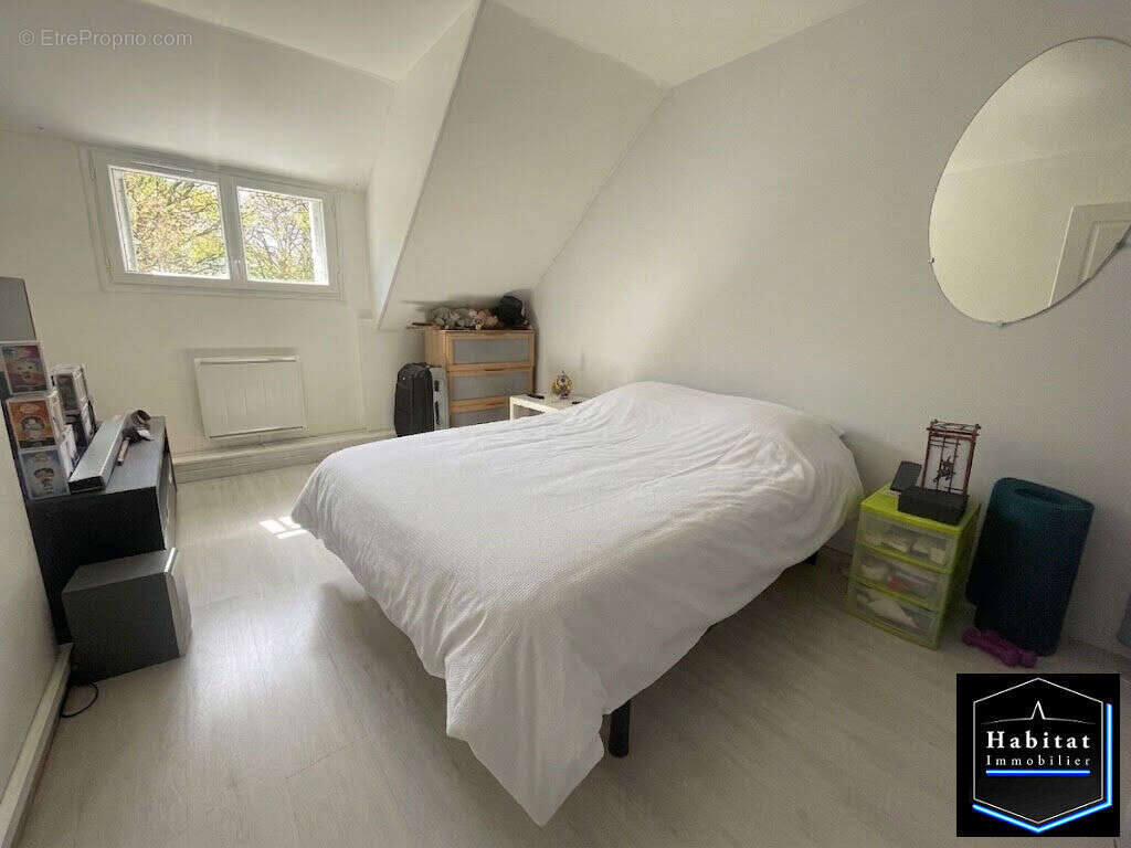Maison avec terrain exceptionnel de 2470 m² - 5 pièces - photo 10
