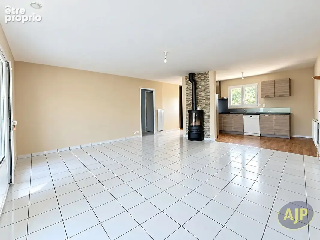 Maison familiale, 3 chambres, agréable à vivre ! - photo 3
