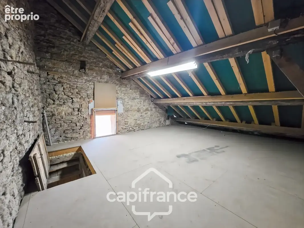 BEAUFORT - Maison de village à vendre 6 pièces  (39) - 3 chambres - parking à proximité - photo 11