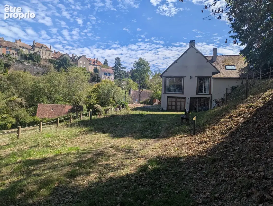 Belle propriété de caractère, idéalement située à quelques minutes à pied de Saint-Benoît-du-Sault - photo 18