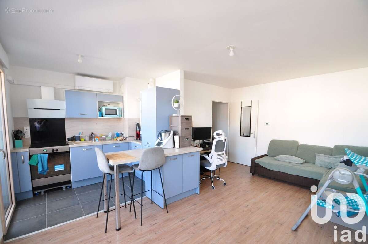 Photo 2 - Appartement à MAGNY-LE-HONGRE