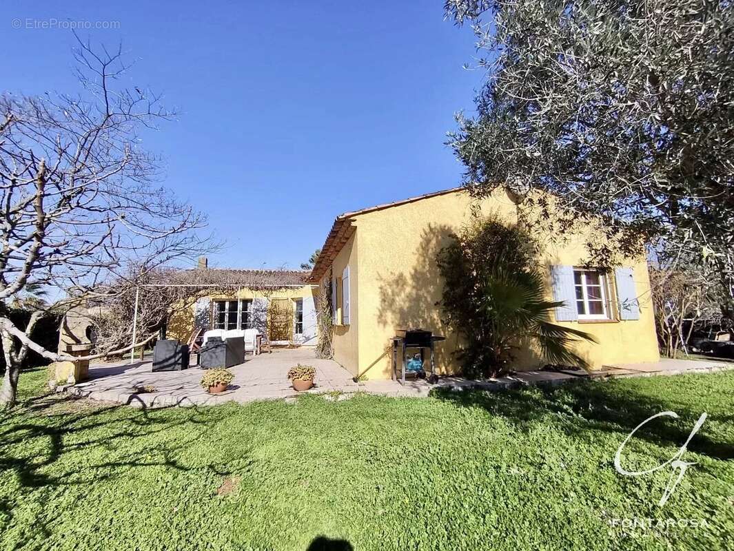 Maison à FREJUS
