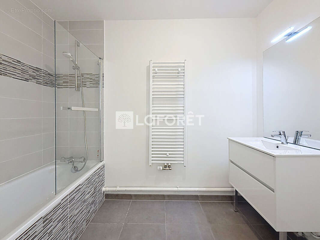 Appartement à VERNOUILLET