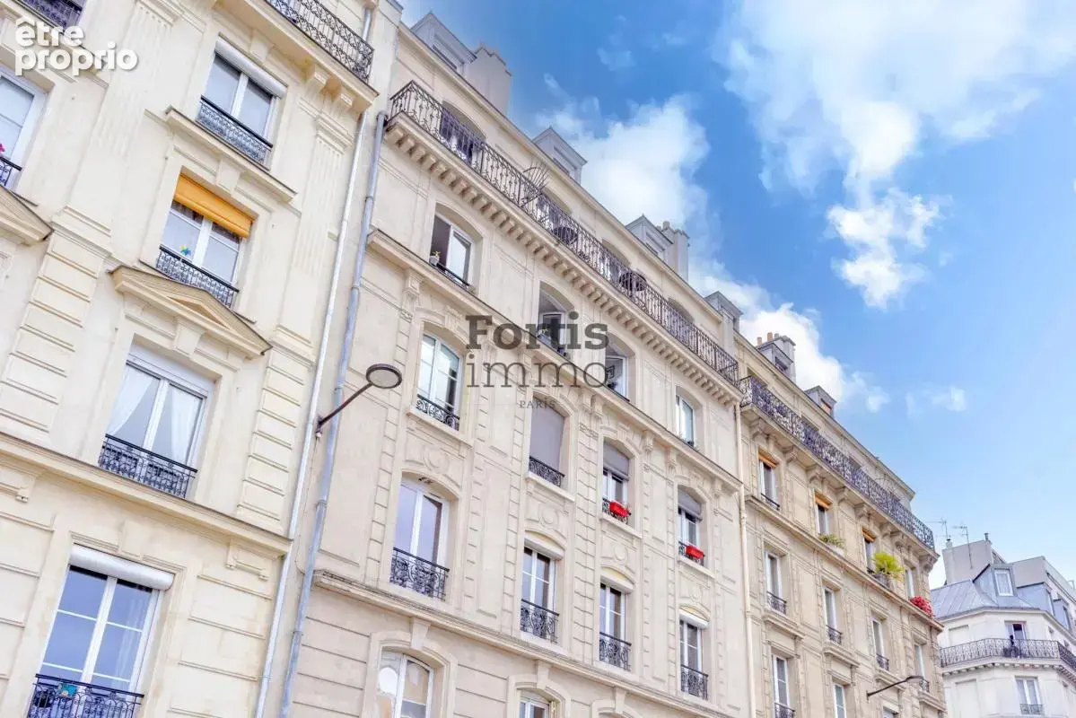 Paris 10 - 2 pièces, dernier etage, vue dégagée plein ciel - photo 16