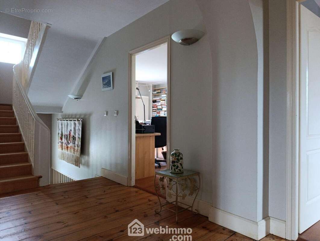 Maison 250 m² à Hagetmau  - photo 6