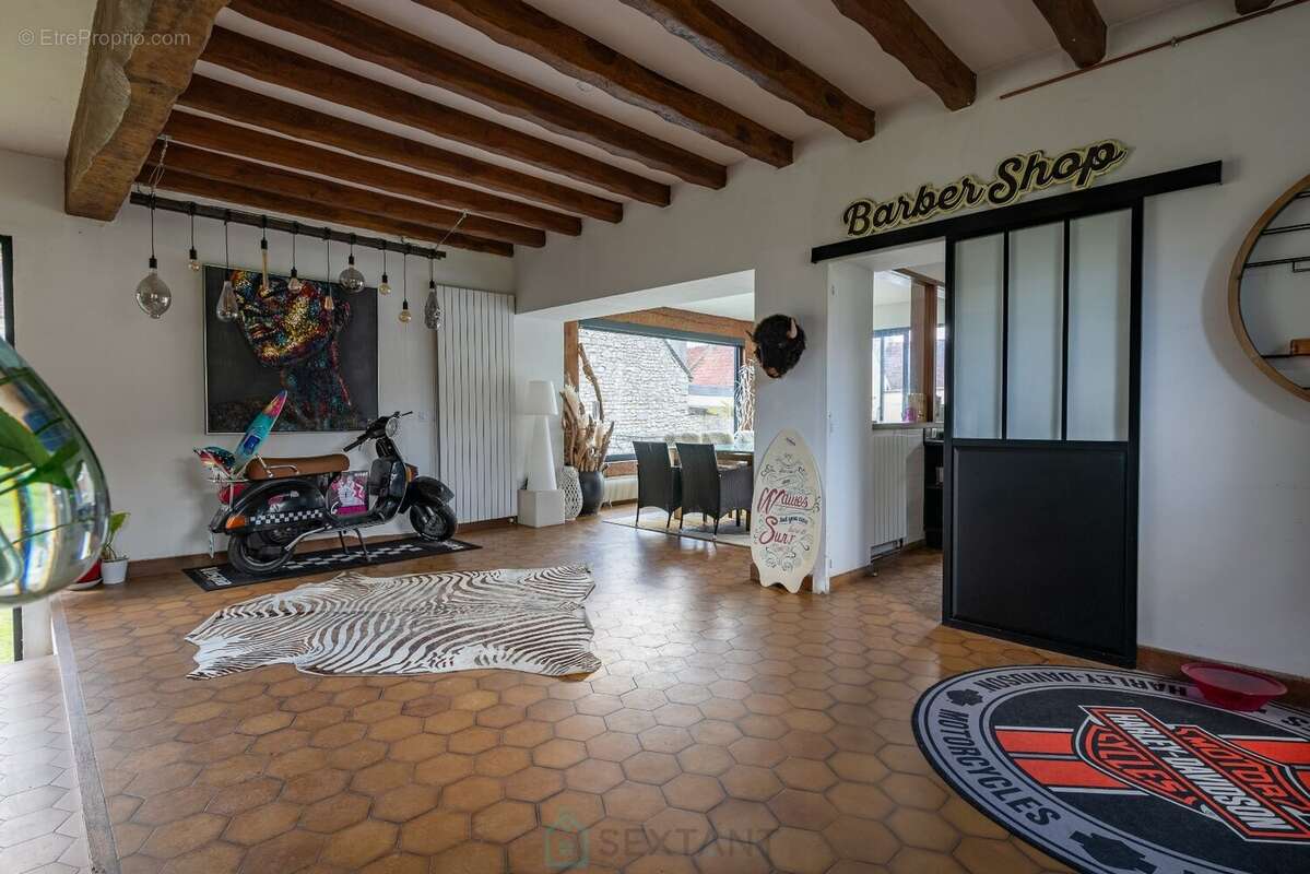 Propriété de caractère située au calme - photo 9