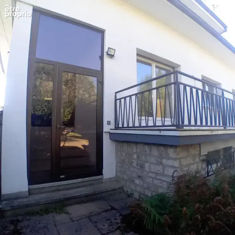 Essert espace , lumière  et 1000 m2 de terrain paysagé - photo 2
