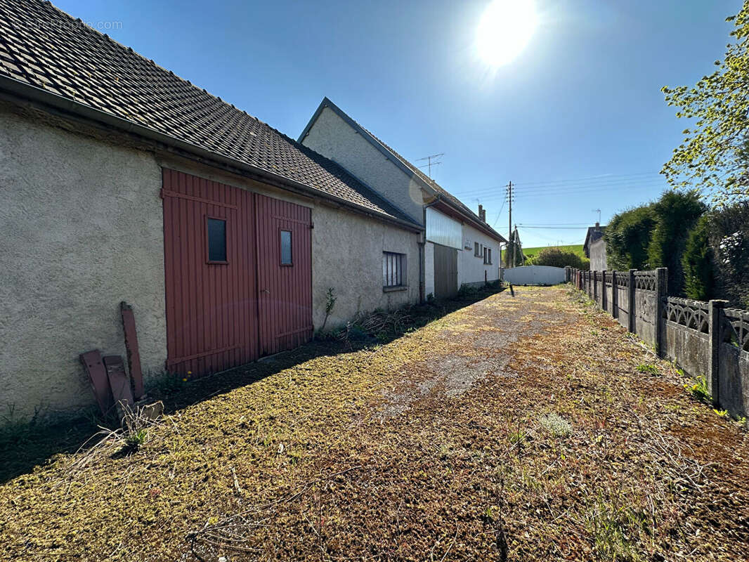 Maison à VILLEVENARD