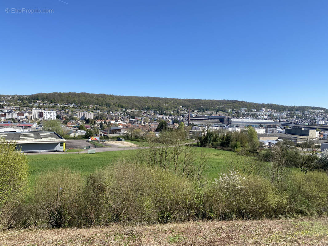 Terrain à DEVILLE-LES-ROUEN