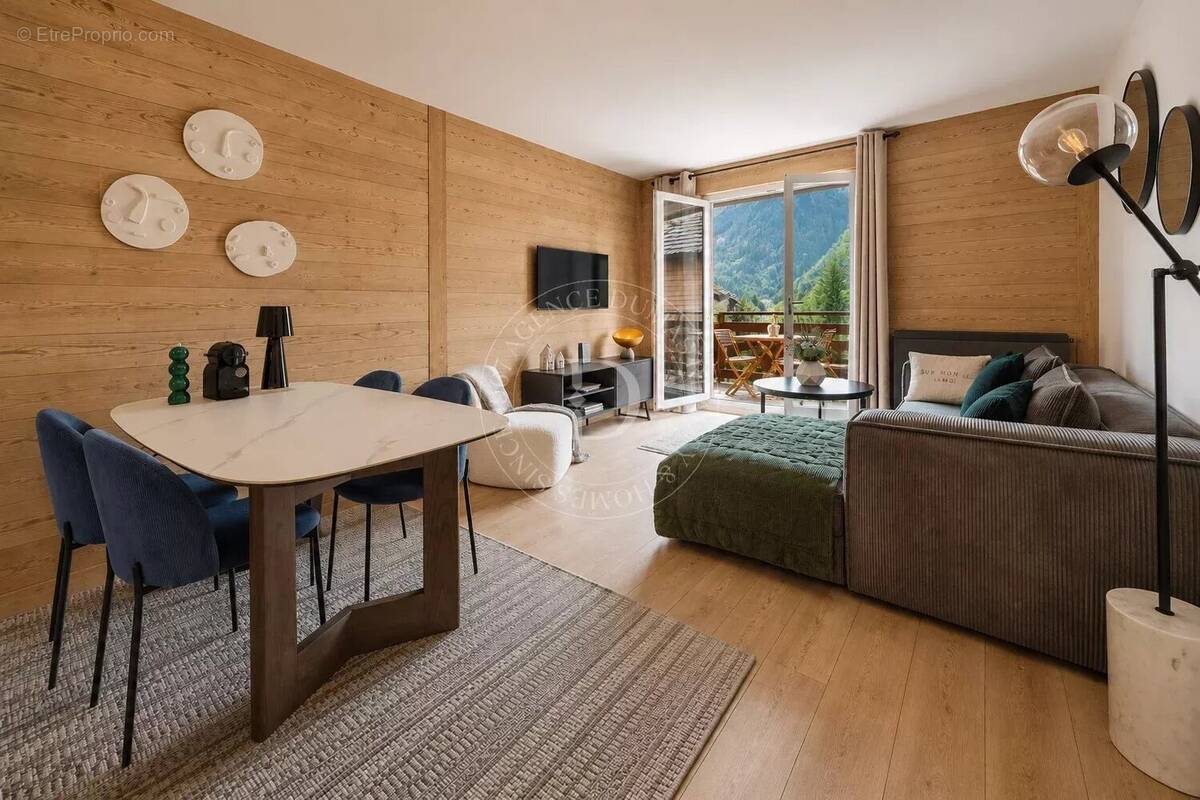 Appartement à SAINT-ETIENNE-DE-TINEE