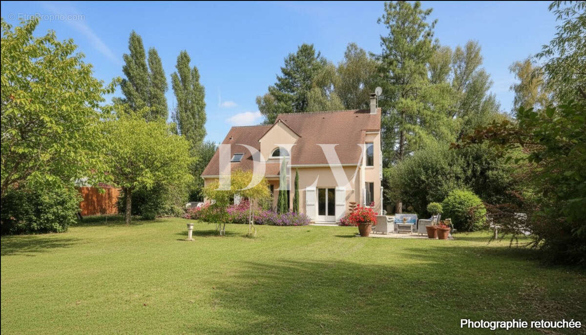 Maison à VULAINES-SUR-SEINE